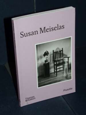 Libreria del Novecento Verona | Libri Usati, Prime Edizioni e Vinile Marta Gili – Susan Meiselas – Photofile Thames & Hudson – 2024 (978-0500411278) - Fotografia - Libreria del novecento